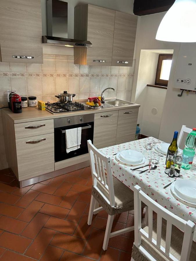 Apartamento La Casa Di Laura Cortona Exterior foto